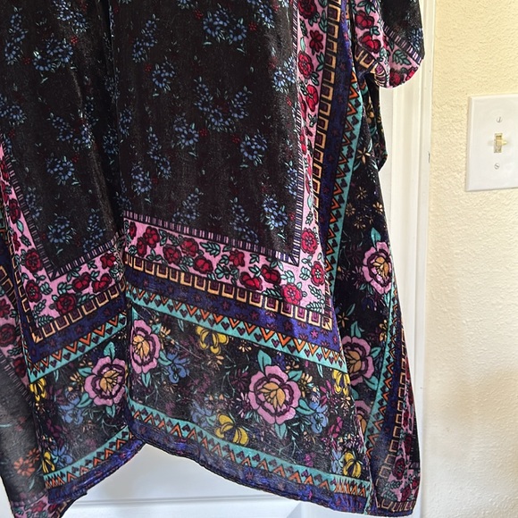 AKEMI + KIN Kimono - Anthropologie, one size - Picture 5 of 9